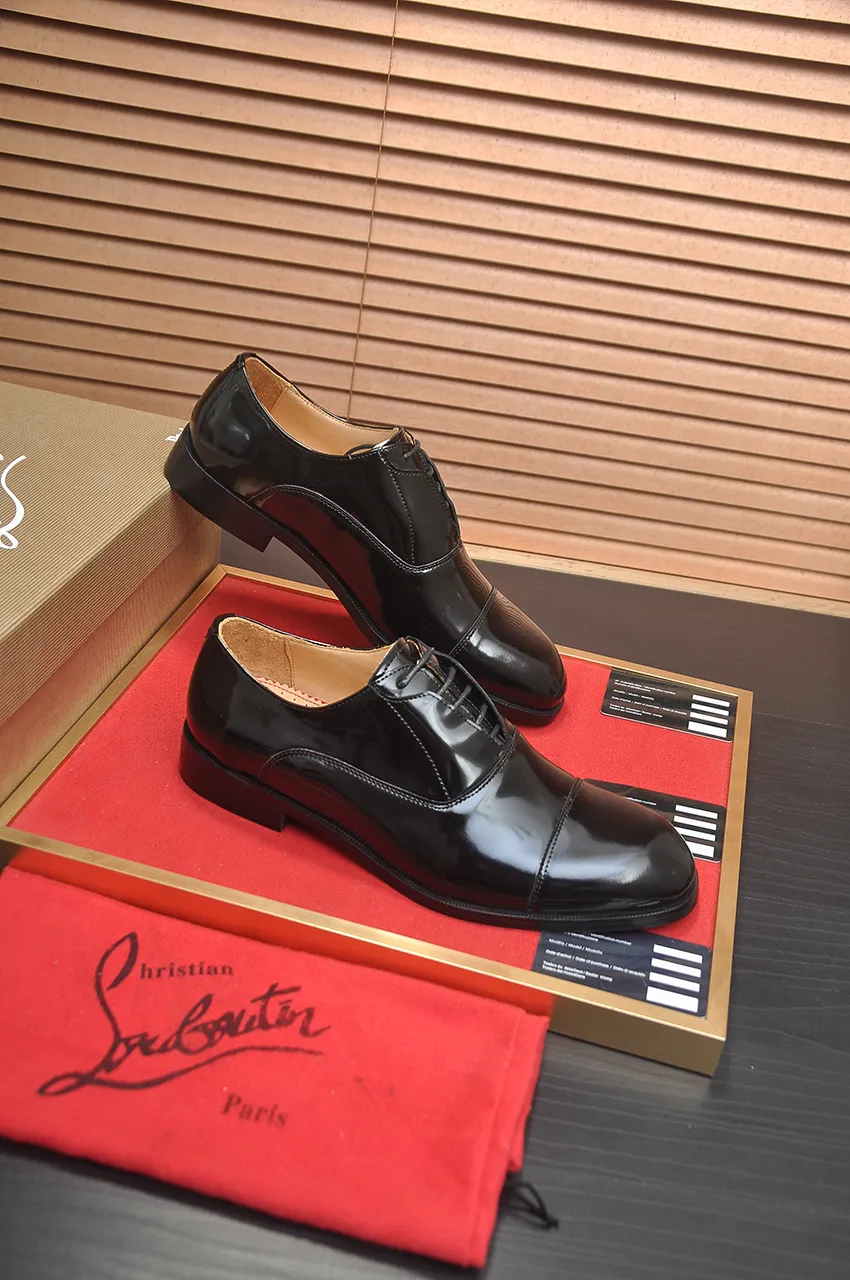 Men's shoes 💰620💶 [Chrstian Loubotin] Red-soled shoes 💋Original mold opening, the highest version on the market, purely handmade ➕Imported cowhide uppers, first-layer water-dyed cowhide lining! Original EU high-gloss outsole. 38 to 45 (45 customized)
